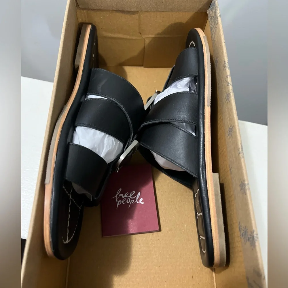 🌻🆕FREE PEOPLE SLOAN BUCKLE SANDALS-BLACK-SIZE 7.5 & 9 - Picture 16 of 16